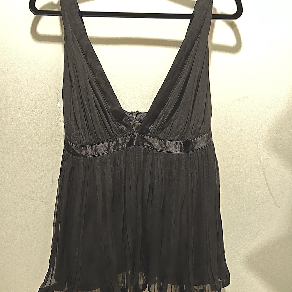 Vintage Foley + Corinna black pleated baby doll top